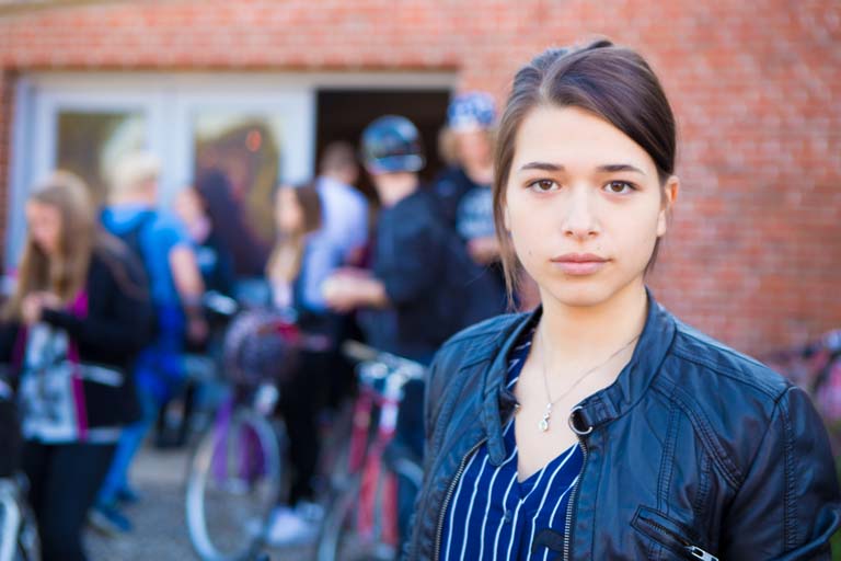 Hvis du mener det seriøst, så er vi også seriøse Elev byder velkommen til efterskolen