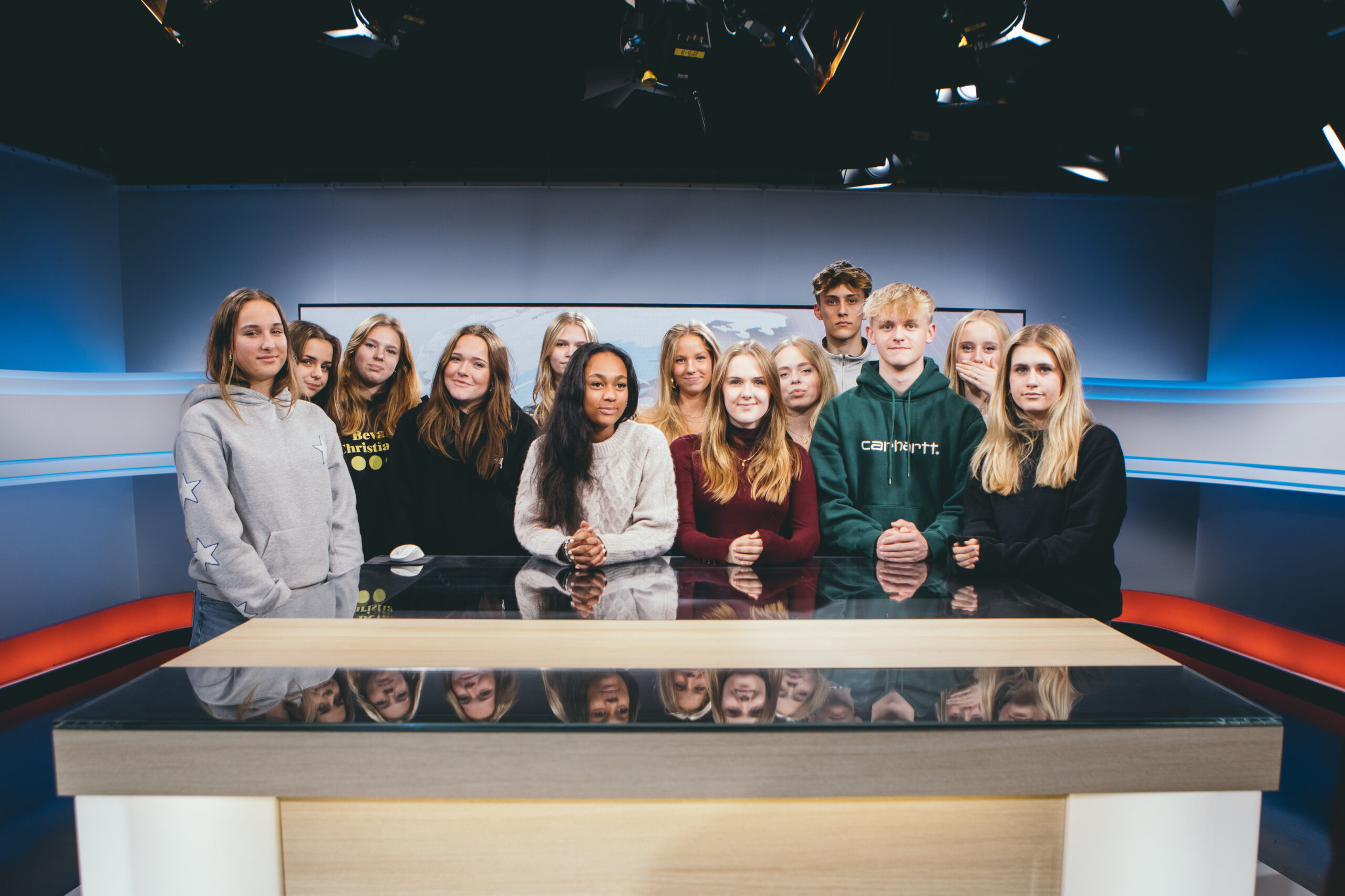 To piger på samme niveau